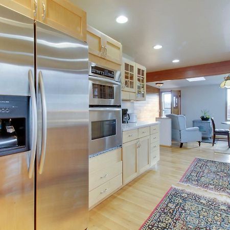 Islandale Lopez Island Agate Beach Waterfront Home מראה חיצוני תמונה