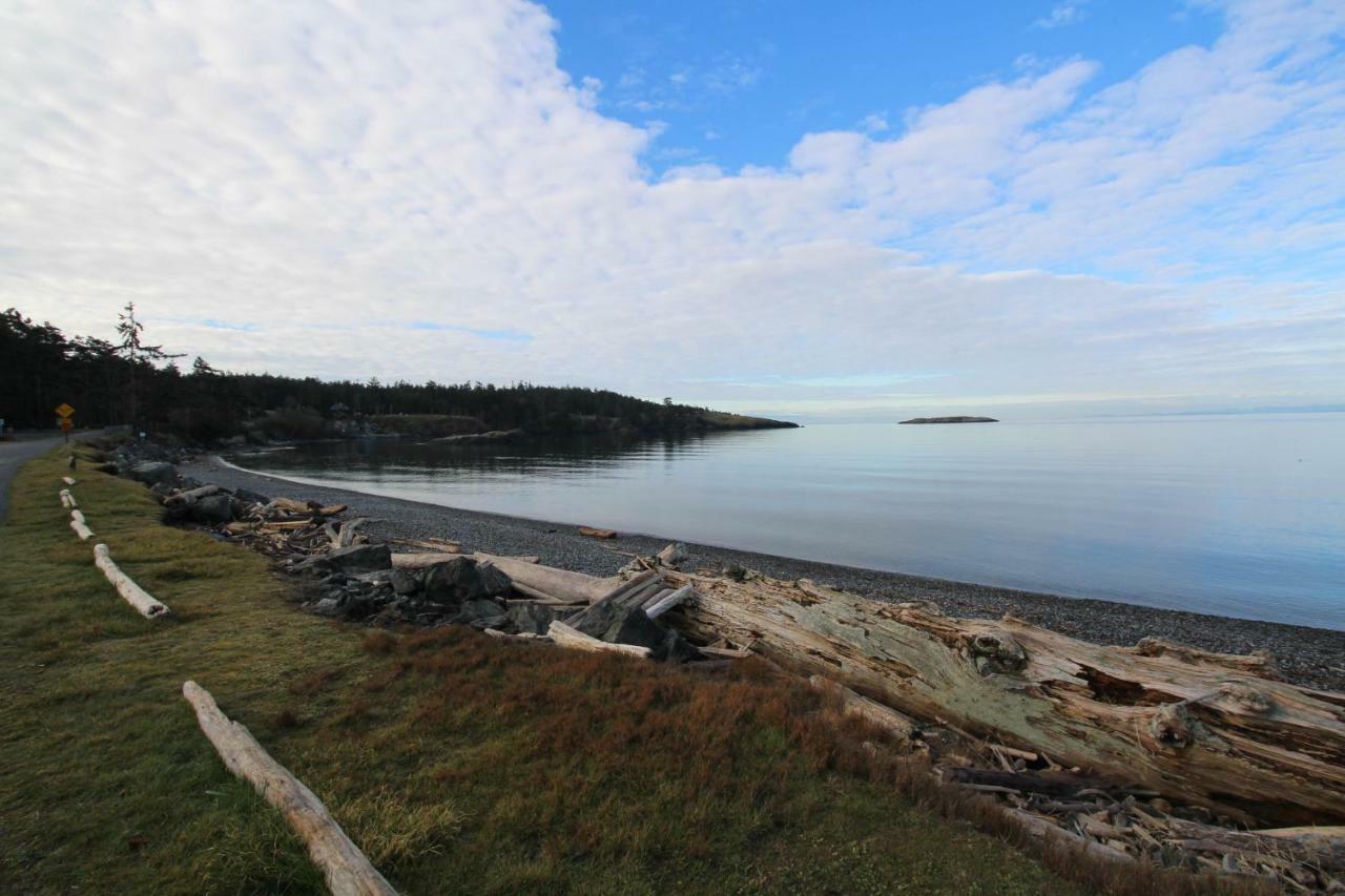 Islandale Lopez Island Agate Beach Waterfront Home מראה חיצוני תמונה