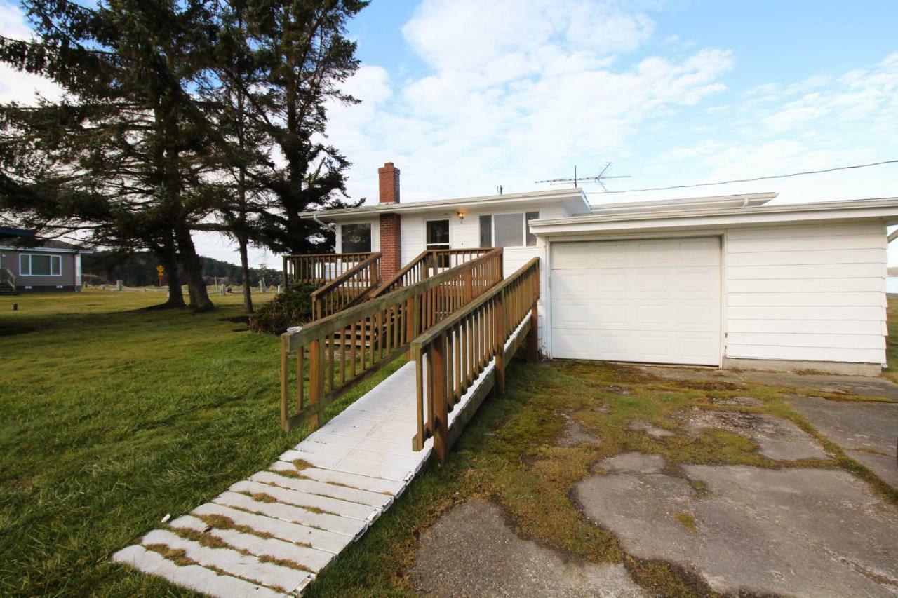 Islandale Lopez Island Agate Beach Waterfront Home מראה חיצוני תמונה