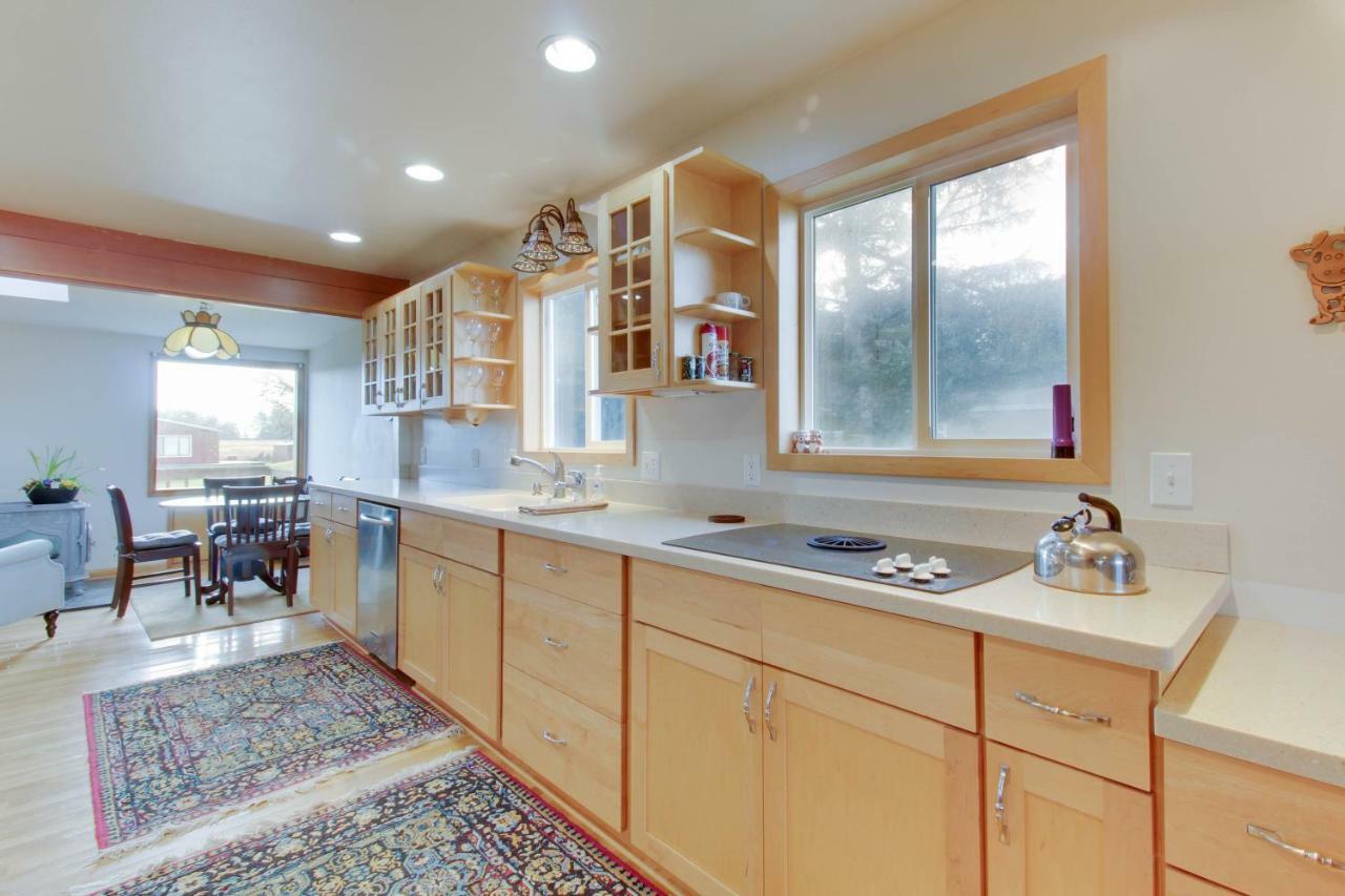 Islandale Lopez Island Agate Beach Waterfront Home מראה חיצוני תמונה